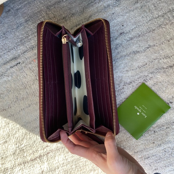 EUC KATE SPADE | Maroon Continental Wallet - Picture 7 of 7
